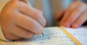 Tareas escolares: ¿Cómo acompañar sin hacer por ellos?