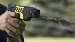 Proponen una fuerza armada con pistolas taser