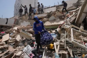 Equipos de rescate y daños tras los terremotos en Venezuela