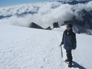 Operativo de rescate en los Alpes tras tragedia de montañistas