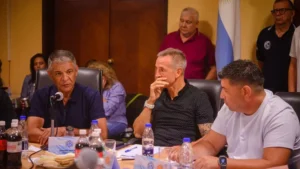 Dirigentes de la CGT en conferencia de prensa