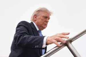 Trump evalúa nuevos aranceles por trabajo forzoso e incluye a Argentina