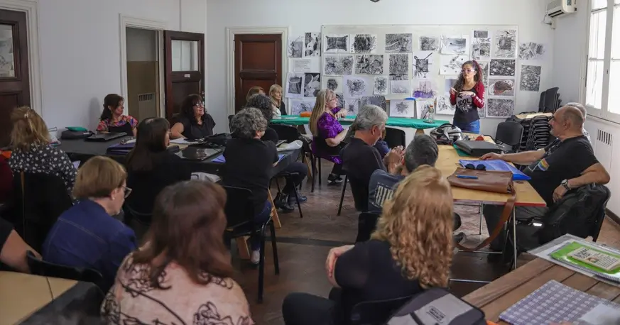 La UNR abre la inscripción a cursos para personas mayores