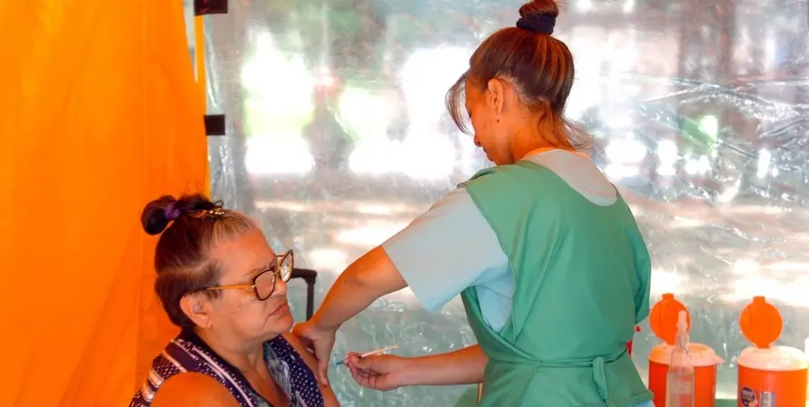 Vacunación gratuita en la ciudad: nuevas postas y horarios