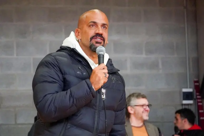 Verón le respondió a Belloso por el pasillo y las supuestas ayudas
