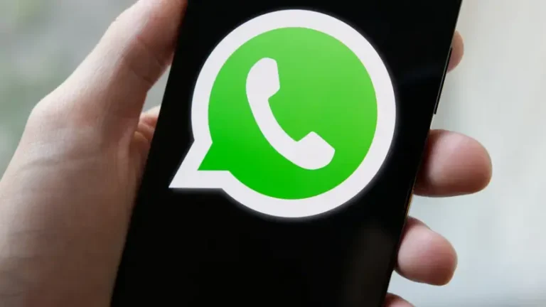 WhatsApp prueba lista de contactos en línea y reaviva debate por la privacidad